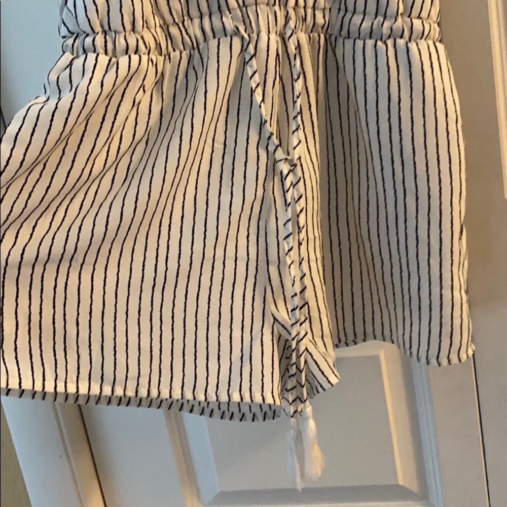 Striped romper - Picture 2 of 3